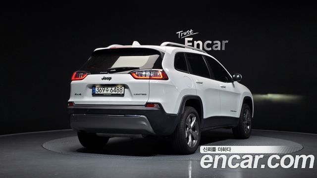 Jeep Cherokee 2.4 Limited AWD — пробег 42 637 км — фото 2 из 5