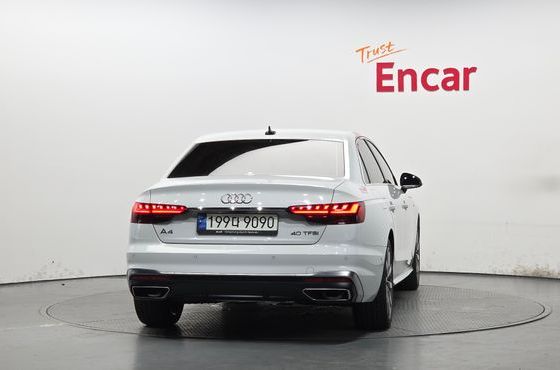 Audi A4 40 TFSI Premium — пробег 11 677 км — фото 4 из 5