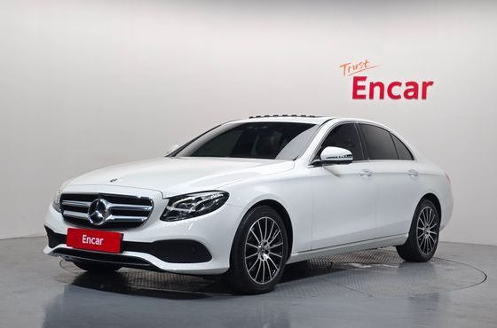Mercedes-Benz E-Class E300 4MATIC Avnatgarde — пробег 120 355 км — фото 1 из 5
