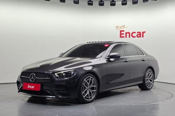 Mercedes-Benz E-Class E220d 4MATIC AMG Line — пробег 61 391 км — фото 1 из 5