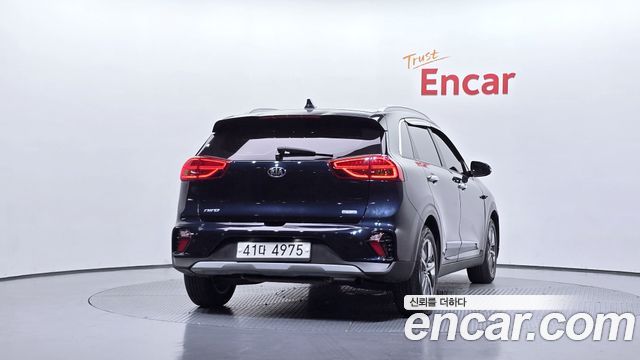 Kia Niro 1.6 HEV Noblesse — пробег 73 428 км — фото 4 из 5