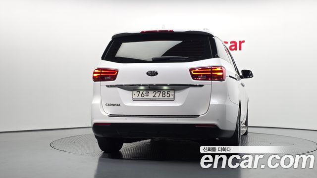 Kia Carnival из Кореи Encar