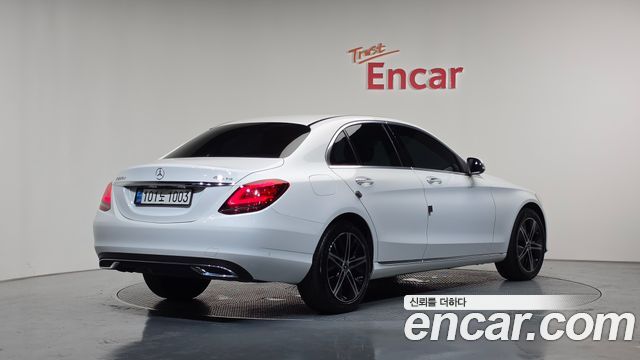 Mercedes-Benz C-Class из Кореи Encar