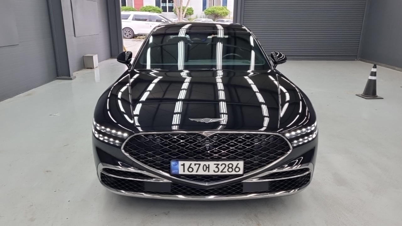 Genesis G90 Gasoline 3.5 Turbo e-S/C AWD LWB — пробег 74 274 км — фото 3 из 5