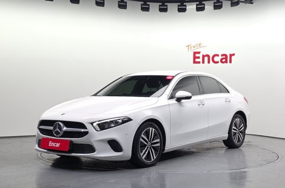 Mercedes-Benz A-Class A200d Sedan — пробег 91 570 км — фото 1 из 5