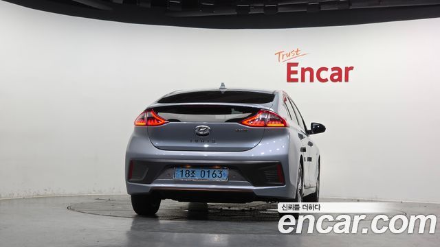 Hyundai Ioniq Q — пробег 122 102 км — фото 4 из 5