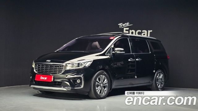 Kia Carnival 9-Seater Luxury — пробег 156 933 км — фото 1 из 5
