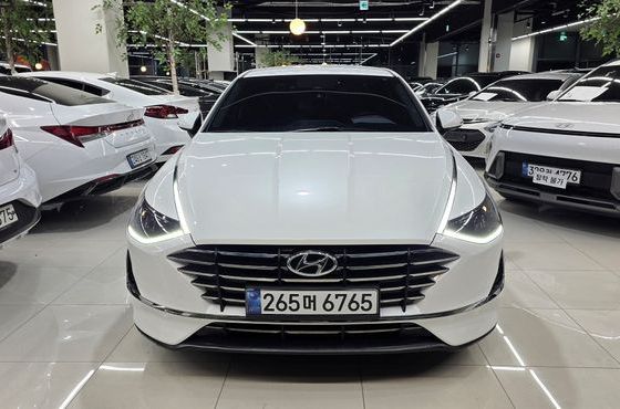 Hyundai Sonata 2.0 Premium — пробег 42 172 км — фото 1 из 5