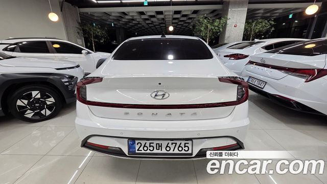 Hyundai Sonata 2.0 Premium — пробег 42 172 км — фото 5 из 5