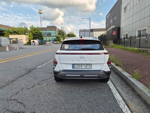 Hyundai Kona Gasoline 1.6 Turbo 4WD Inspiration — пробег 30 000 км — фото 4 из 5