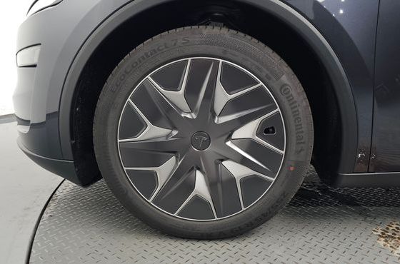 Tesla Model Y L Long Range AWD — пробег 12 км — фото 5 из 5