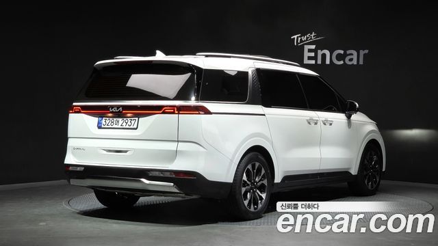 Kia Carnival из Кореи Encar