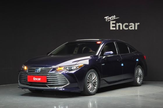 Toyota Avalon 2.5 Hybrid — пробег 68 590 км — фото 1 из 5