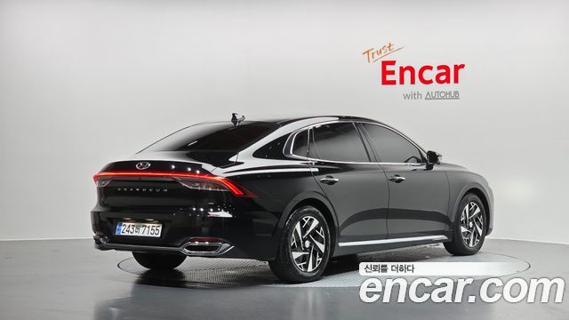 Hyundai Grandeur из Кореи Encar