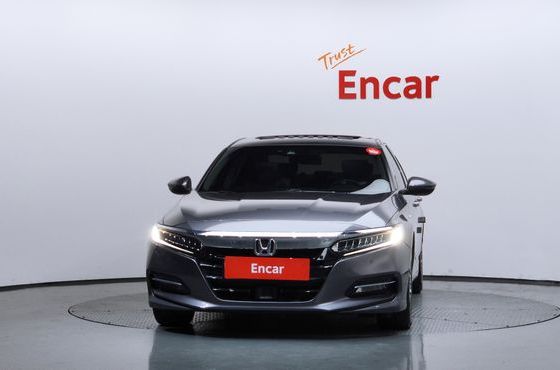 Honda Accord 2.0 Hybrid Touring — пробег 105 031 км — фото 3 из 5