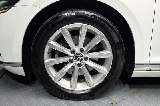 Volkswagen Passat 2.0 TDI Premium — пробег 95 246 км — фото 5 из 5