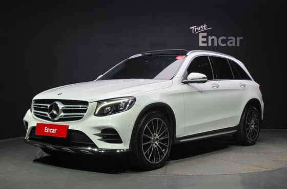 Mercedes-Benz GLC-Class GLC300 4MATIC AMG Line — пробег 28 185 км — фото 1 из 5