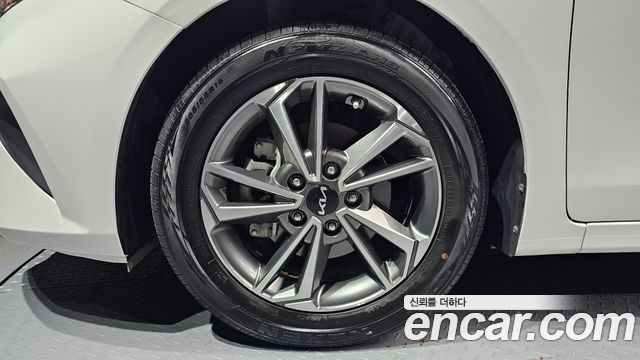 Kia K3 из Кореи Encar