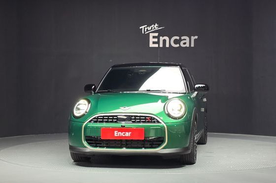 Mini Cooper 5 Door Favoured — пробег 9 229 км — фото 3 из 5