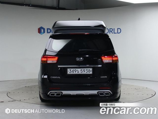 Kia Carnival из Кореи Encar
