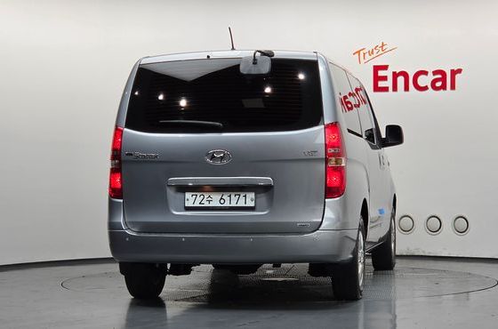 Hyundai Starex 4WD Wagon 12-Seater Smart — пробег 110 353 км — фото 4 из 5