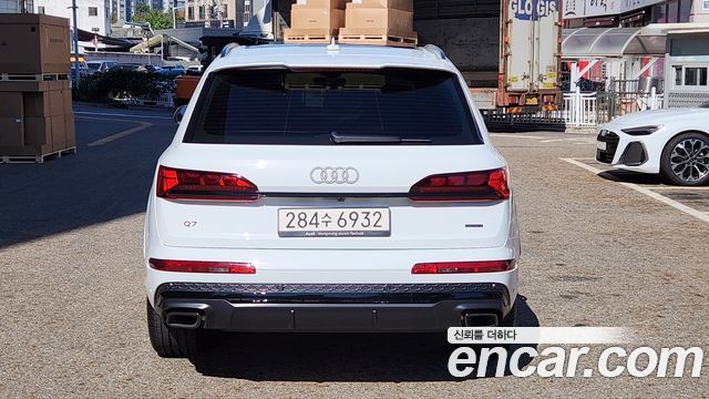Audi Q7 55 TFSI Quattro Premium — пробег 1 525 км — фото 4 из 5