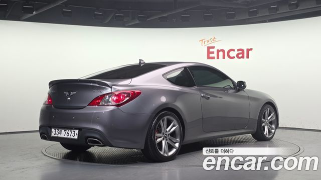 Hyundai Genesis из Кореи Encar