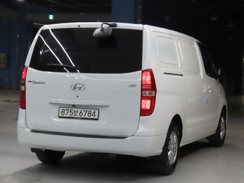 Hyundai Starex 3-Seater VAN Smart — пробег 200 260 км — фото 4 из 5