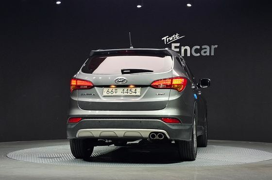 Hyundai Santafe Diesel(e-VGT) 2.0 2WD Exclusive — пробег 101 812 км — фото 4 из 5