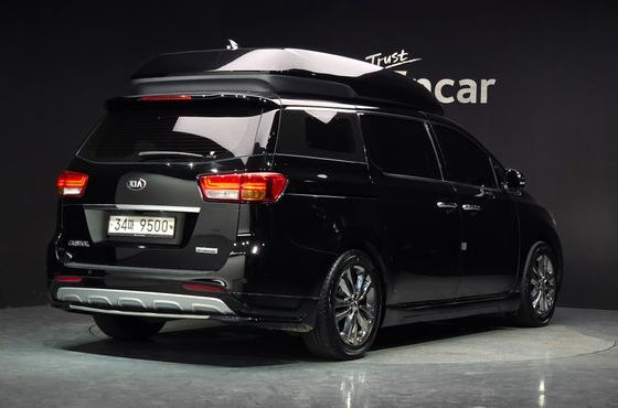 Kia Carnival 9-seater Hi-Limousine Prestige High roof — пробег 99 487 км — фото 2 из 5