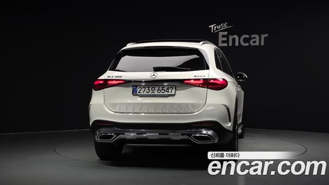 Mercedes-Benz GLC-Class GLC300 4MATIC AMG Line — пробег 5 944 км — фото 4 из 5