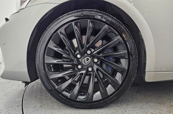 Lexus IS Supreme — пробег 36 556 км — фото 5 из 5
