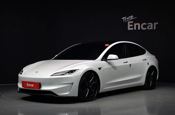 Tesla Model 3 Performance AWD — пробег 23 123 км — фото 1 из 5