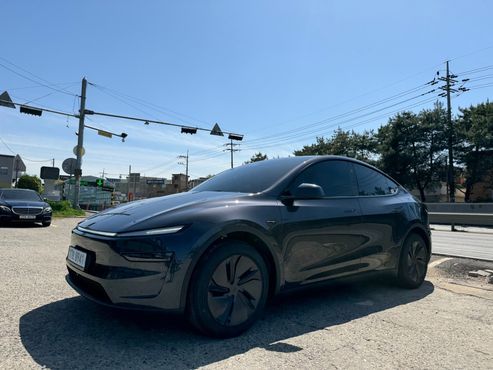 Tesla Model Y RWD — пробег 7 300 км — фото 5 из 5