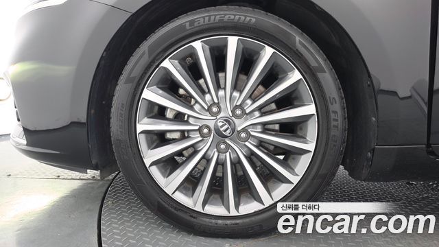 Kia K7 из Кореи Encar