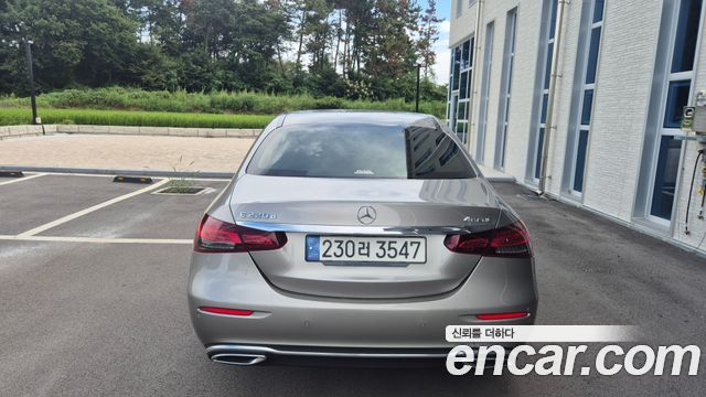Mercedes-Benz E-Class из Кореи Encar