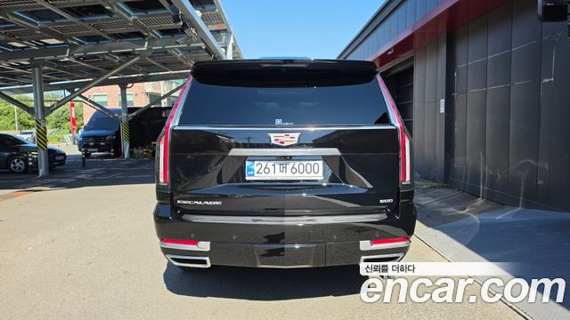 Cadillac Escalade 6.2 ESV ESV Sports Platinum — пробег 10 040 км — фото 4 из 5