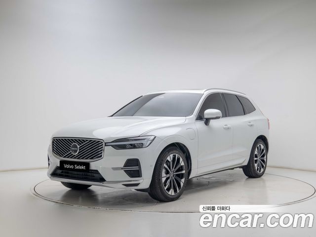 Volvo XC60 T8 Ultra Bright — пробег 5 628 км — фото 1 из 5