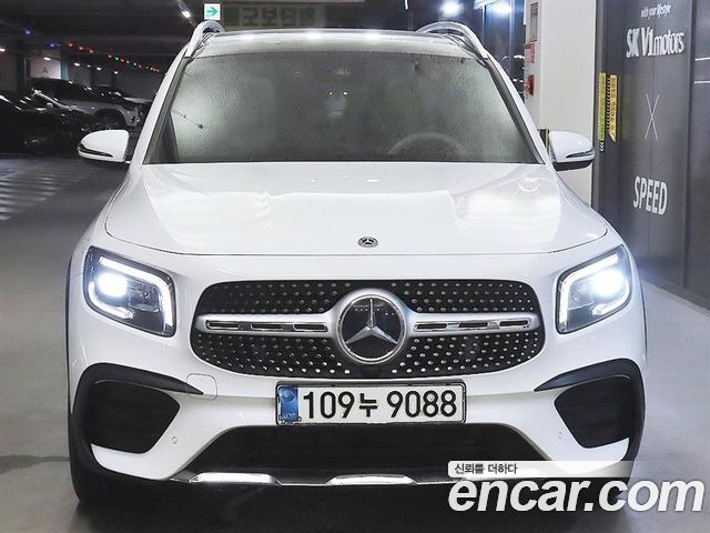 Mercedes-Benz GLB-Class GLB250 4MATIC — пробег 53 634 км — фото 2 из 5