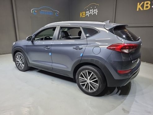 Hyundai Tucson Diesel 2.0 2WD Modern — пробег 114 000 км — фото 2 из 5