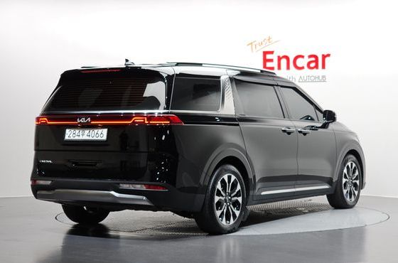 Kia Carnival Diesel 9-Seater Signature — пробег 71 684 км — фото 2 из 5