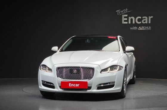 Jaguar XJ 3.0 SC AWD Portfolio LWB X351 — пробег 102 079 км — фото 3 из 5