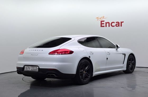 Porsche Panamera 3.0 Diesel 970 — пробег 166 258 км — фото 2 из 5