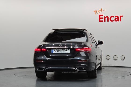 Mercedes-Benz E-Class E350 4MATIC AMG Line — пробег 44 222 км — фото 4 из 5