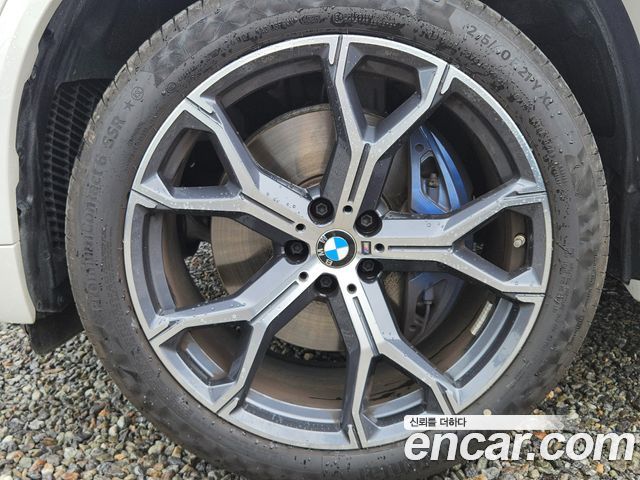 BMW X5 xDrive 40i M Sport — пробег 4 089 км — фото 5 из 5