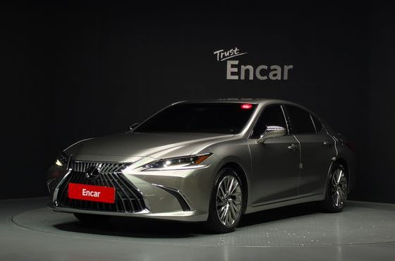 Lexus ES Executive — пробег 38 356 км — фото 1 из 5