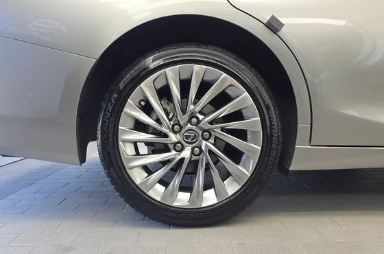 Lexus ES Executive — пробег 38 356 км — фото 5 из 5