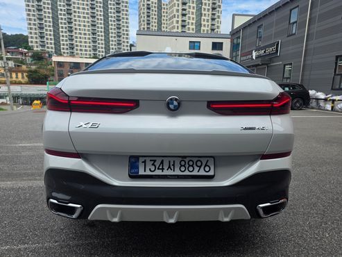 BMW X6 xDrive40i M Sport — пробег 635 км — фото 5 из 5