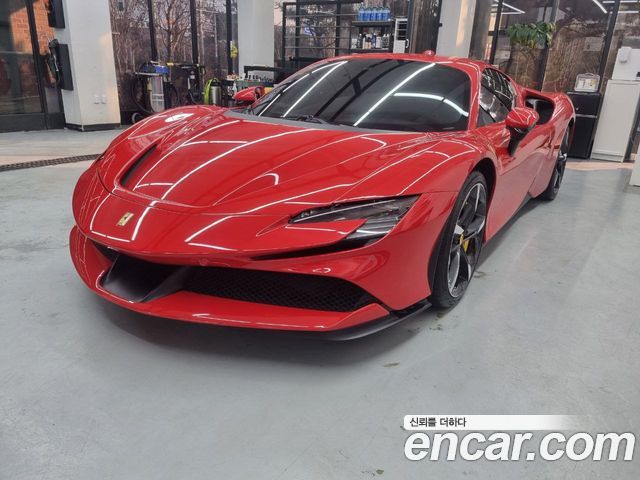 Ferrari SF90 4.0 — пробег 8 557 км — фото 4 из 5