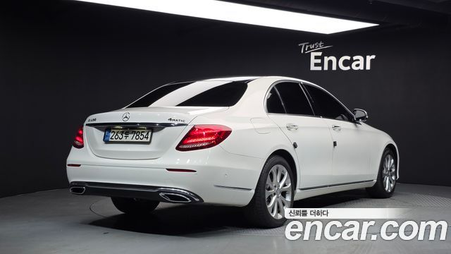 Mercedes-Benz E-Class из Кореи Encar